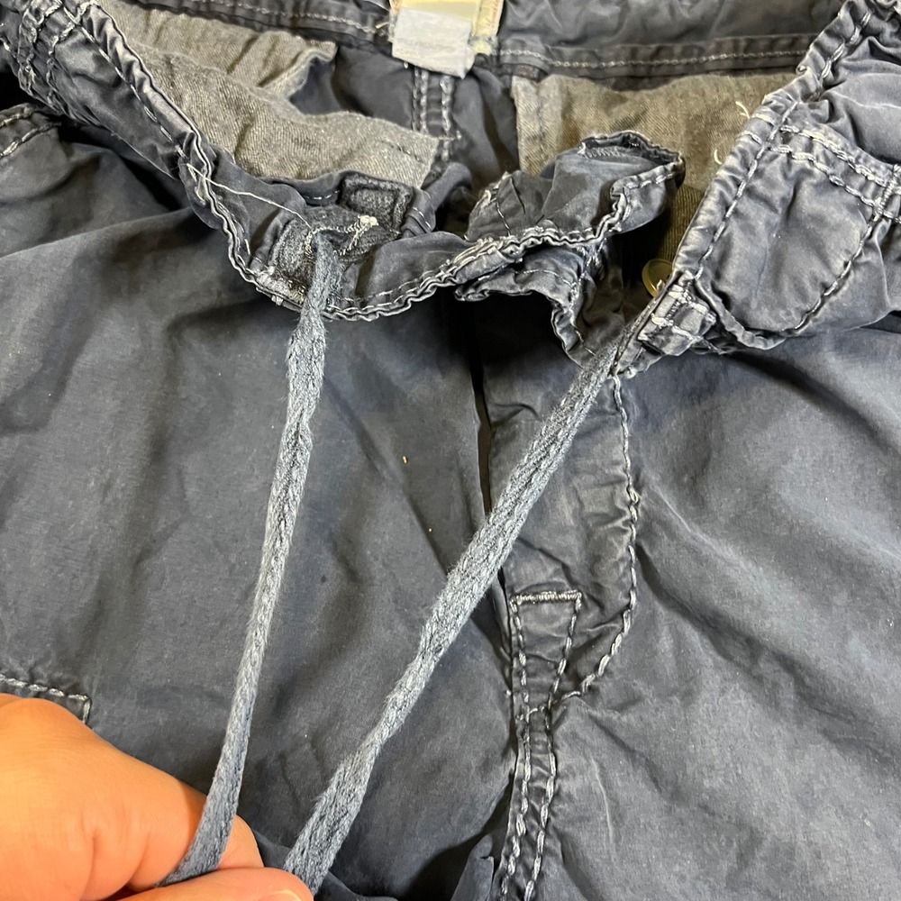 Y2K True Religion Cargo Shorts Mens 33 Navy Blue Big T Stitching Utility - Picture 5 of 7